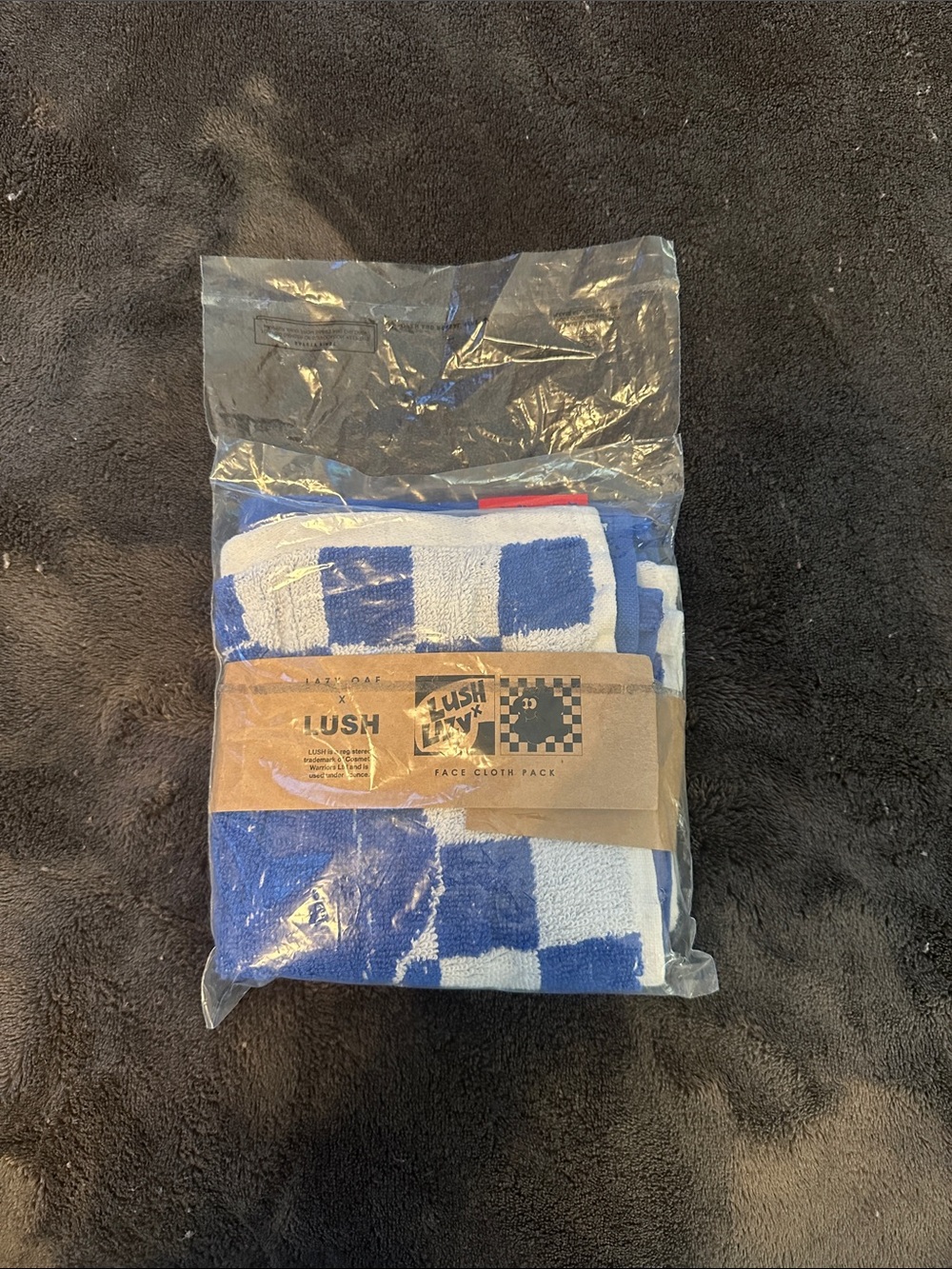 Lush x Lazy Oaf Washcloth 2 Pack - New in Packaging - NWT - Picture 3 of 4
